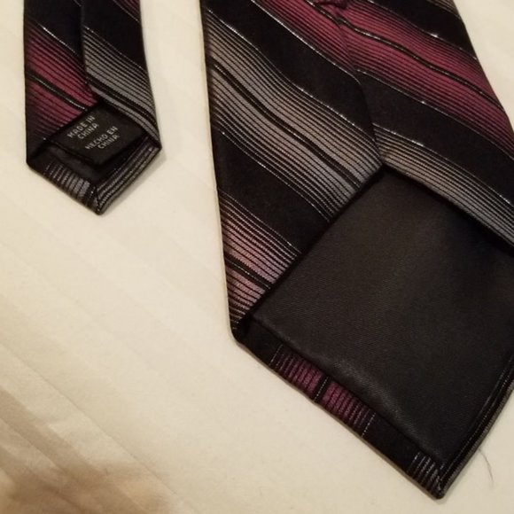 Vintage Apt. 9 silk tie 80s - Picture 5 of 5